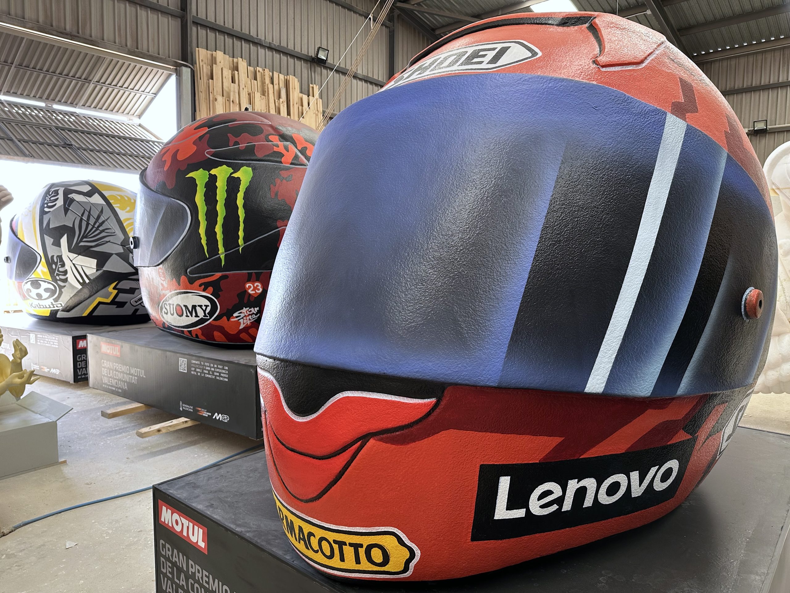 cascos moto gp valencia 2025