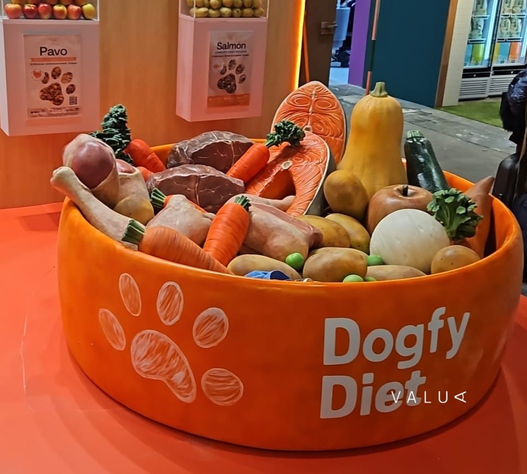 Escultura gigante y figuras de gran formato: transforma tu marca con Valua. Creamos activaciones de marca y experiencias virales únicas.